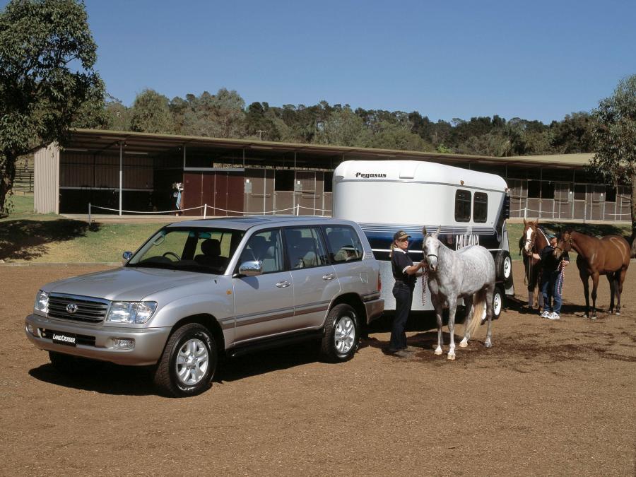  Toyota Land Cruiser 100 Sahara TD 2002 года  (AU) (фото 3 из 5)